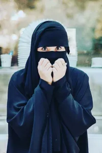 احببت معاقا